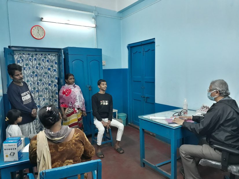 A doctor consulting a patient at Pilkhana Medical Centre